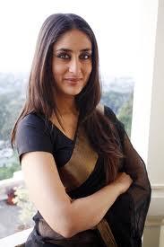 Kareena Kapoor in a saree with straight hair style